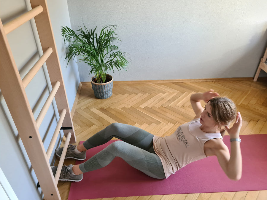 BenchK 112 Wooden Stall Bars With Desk